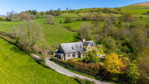 Rhulen, Builth Wells, LD2
