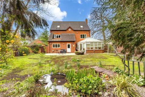 Blue Spruce Close, Bromham, Bedford, Bedfordshire, MK43