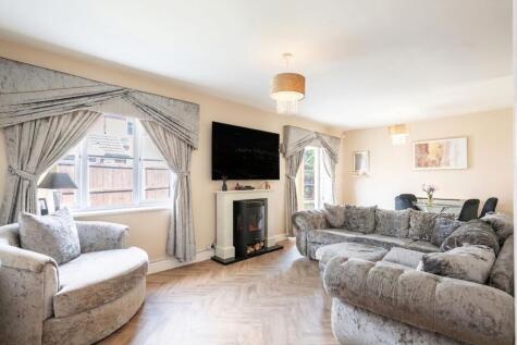 Newick Park, Liverpool, L32