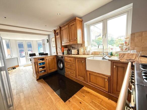 2 bed Detached Bungalow for sale Image 4