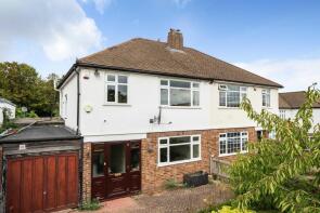 85, Winn Road, London SE12 9EY