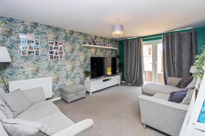 4 bed Detached for sale Image 7