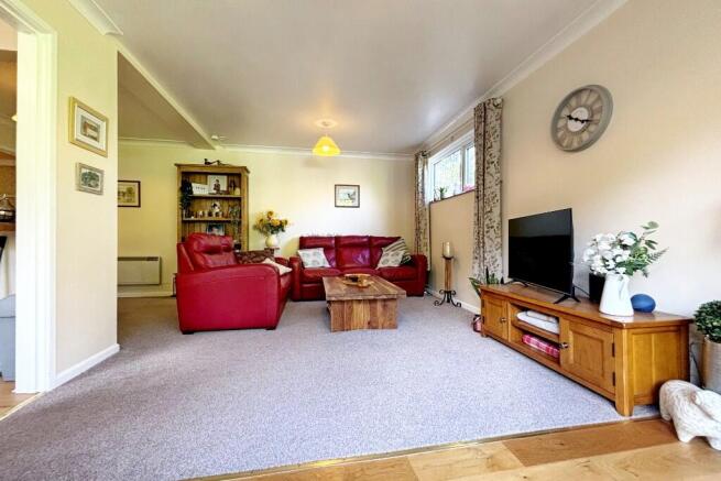 Sitting/Dining Room