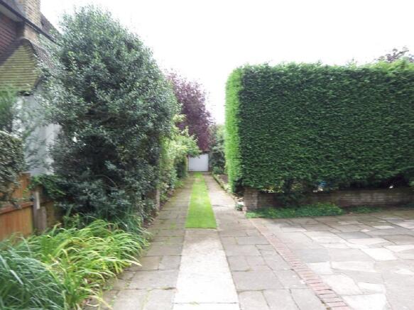 Photo 33
