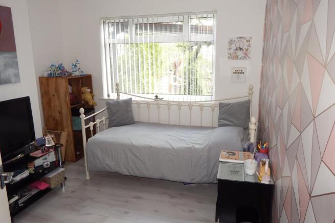 Bedroom/Reception Ro