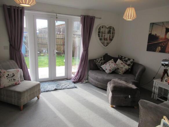 Lounge/Dining Room