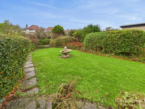 2 bed Bungalow for sale Image 8