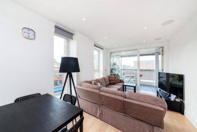 Stockwell Park Road 14 4 Ph9.jpg
