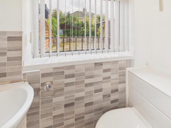 3 bed Semi-Detached for sale Image 7