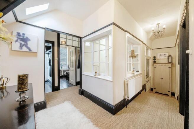 2 bed Penthouse for sale Image 7