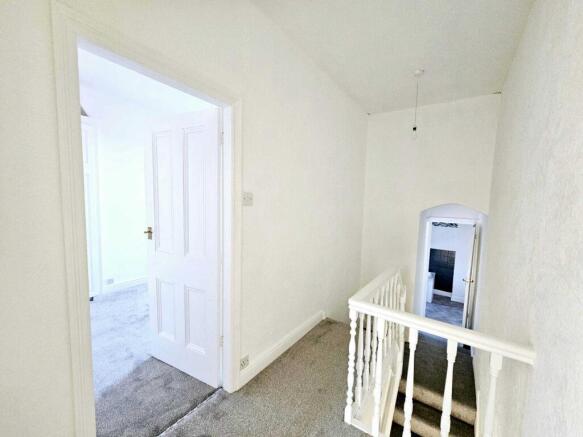 2 bed Terraced for sale Image 12