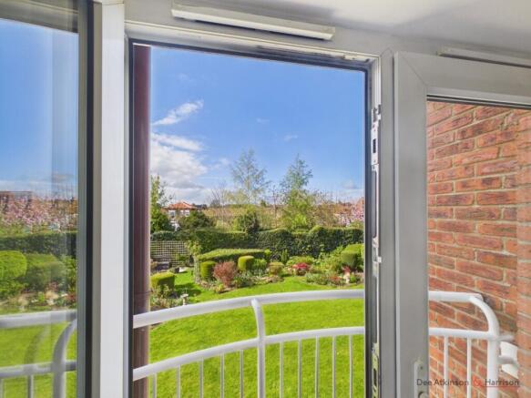 1 bed Sheltered Housing for sale Image 7