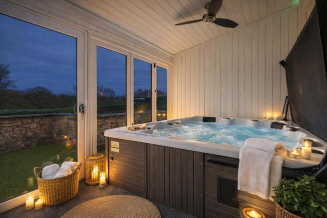 Hot Tub in Garden Room (Artist Impression)