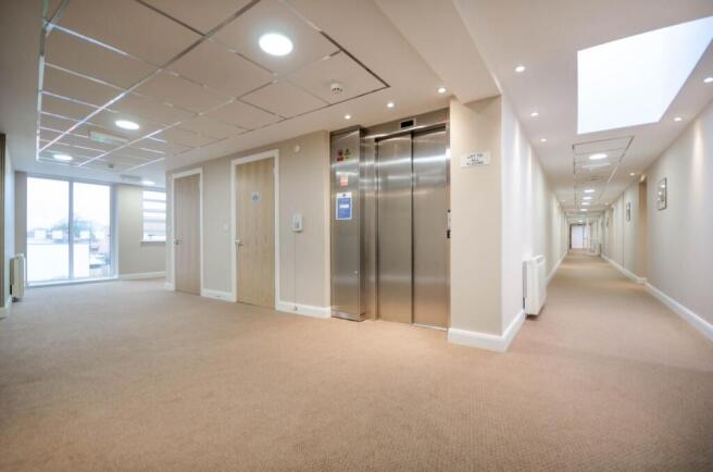 2 bed Retirement Property for sale Image 9