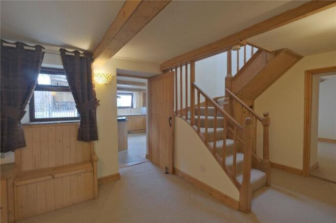4 bed Detached to rent Image 6