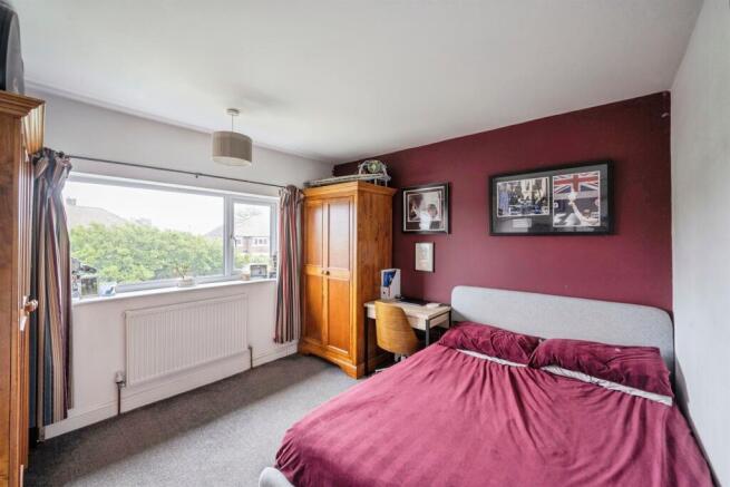 3 bed Semi-Detached for sale Image 12