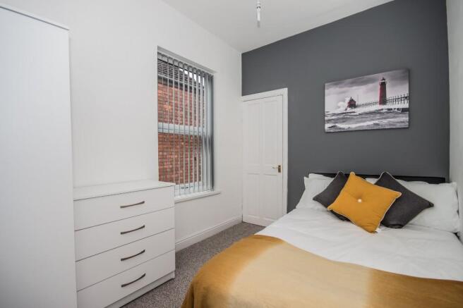 Room 4 - Ensuite
