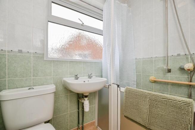 3 bed Semi-Detached Bungalow for sale Image 12
