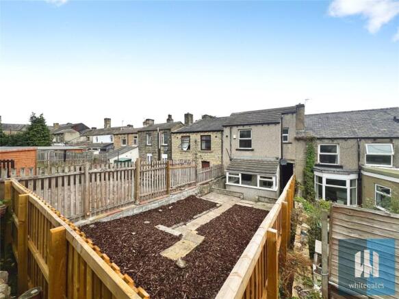 3 bed Terraced for sale Image 4