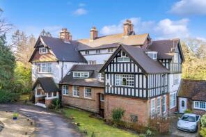 Flat 12, Brambledown, Tower Road, Hindhead GU26 6SP