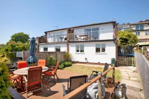 98, Upper Longlands, Dawlish EX7 9DD