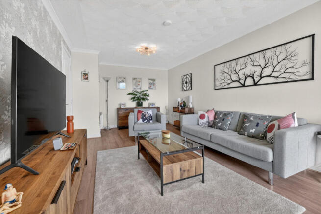 33 Underbank, Largs, KA30 8SS photo 4