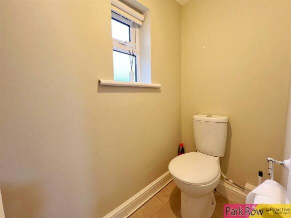 EN - SUITE W.C.
