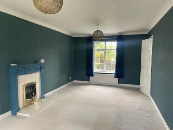 4 bed Detached to rent Image 9