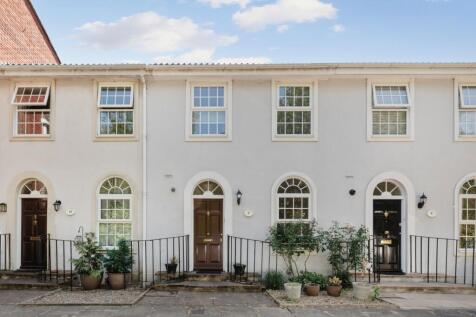 Belgrave Close, Walton-on-Thames, KT12