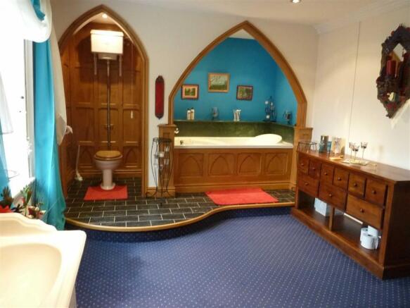 Photo 10