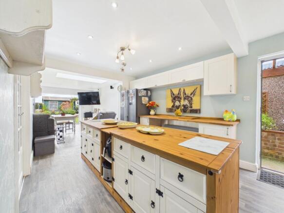 OPEN PLAN KITCHEN LIVING DINER