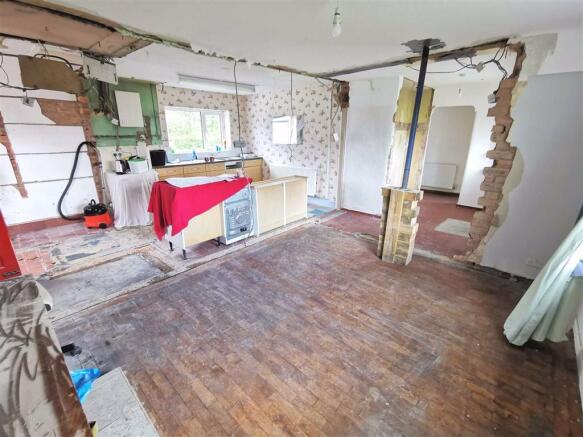 Kitchen/Dining Room