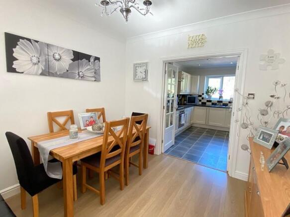 Open Plan Lounge/ Dining Room