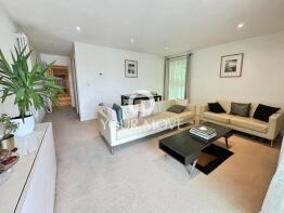 8, Sark Tower, Erebus Drive, London SE28 0GG