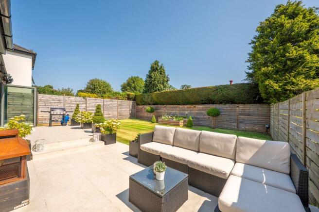 4 bed Detached for sale Image 12