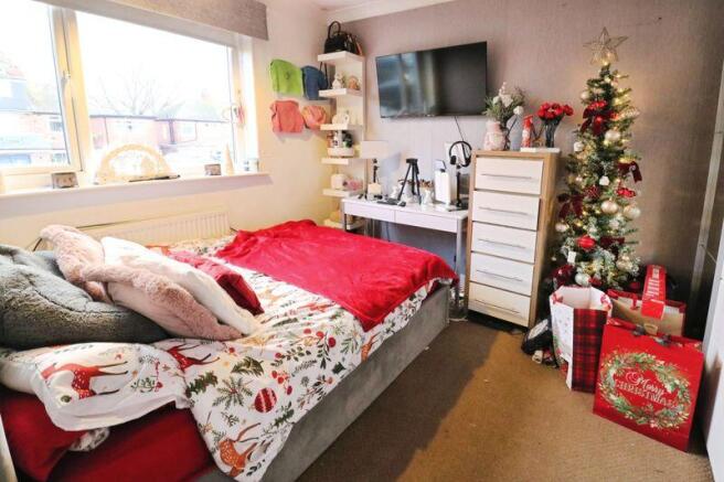 3 bed Terraced for sale Image 6