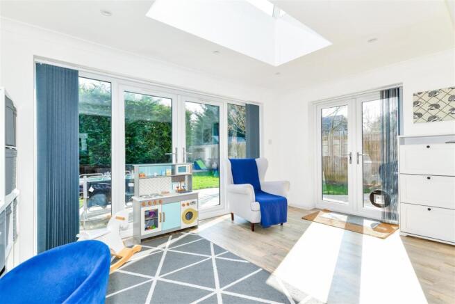 Kitchen, Dining & Family Room