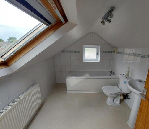 En-Suite Bathroom