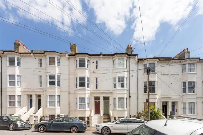 Flat 4, 30 Buckingham Street-1.jpg