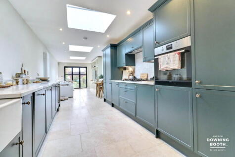 Walsall Road, Lichfield, WS13 8AD - Renovated Throughout
