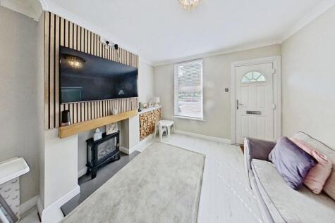 Stourbridge Road, Kidderminster, Worcestershire, DY10