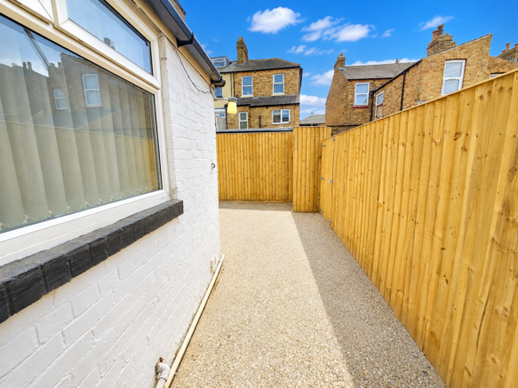 2 bed Terraced for sale Image 9