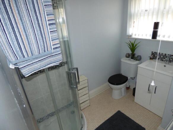 Down Stairs Shower R