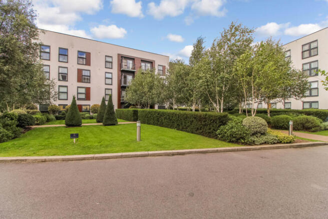 Two Double Bedroom 2nd Floor Flat To Rent