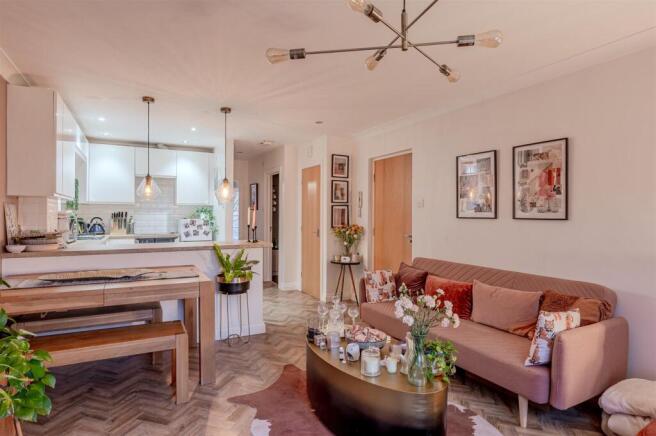 LIVING SPACE/KITCHEN