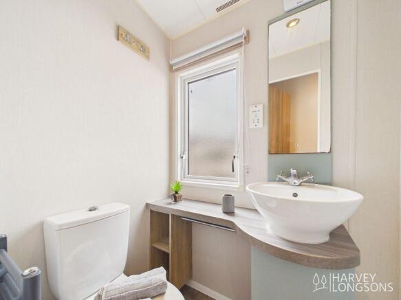 2 bed Park Home for sale Image 12
