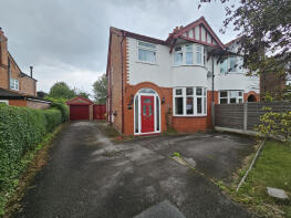 Moorcroft, Manchester Road, Lostock Gralam, Northwich CW9 7QA