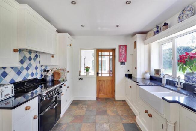 Kitchen.jpg