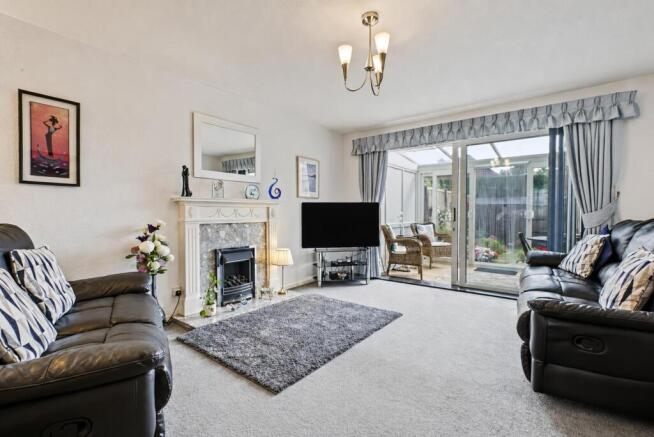 Lounge/Sitting Room