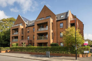 14, Moore Close, Southampton SO15 2RS